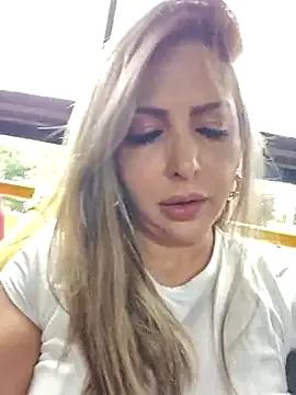 _Abril-Office1 on StripChat