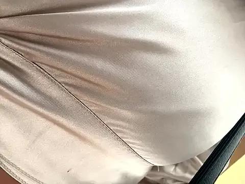 _Bella-Office1 on StripChat