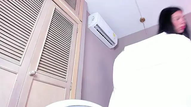 _BunnyNaugthy on StripChat