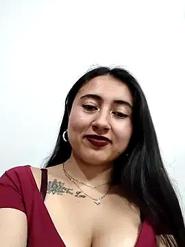 _Sarah-Office1 on StripChat