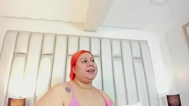 aandreaperez on StripChat