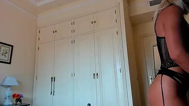 adarabu on StripChat