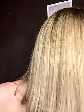 Alisa_Rise — Oil on the body