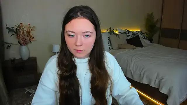 AlluringLookk on StripChat