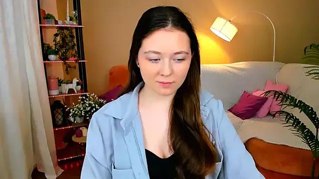 AlluringLookk on StripChat