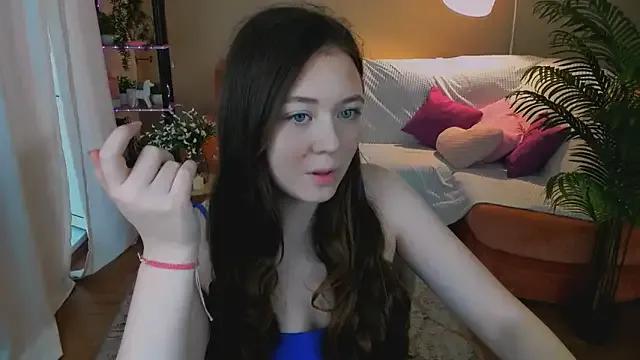 AlluringLookk on StripChat