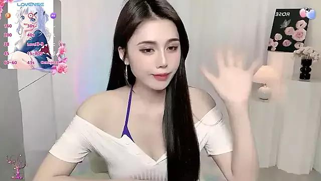 Alma_va on StripChat