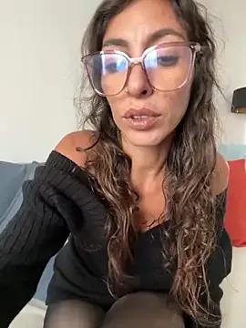 Amani_thewolf on StripChat