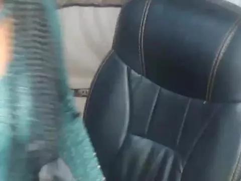 Anaconda2350 on StripChat