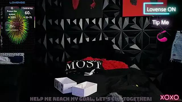 anastasiaxxx72 on StripChat