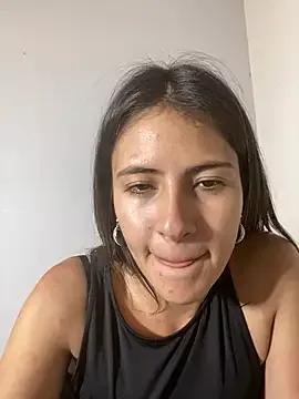 Andrea_19blonde on StripChat