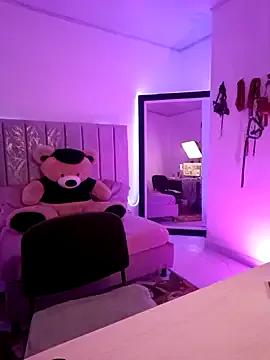 AndreaKinky on StripChat