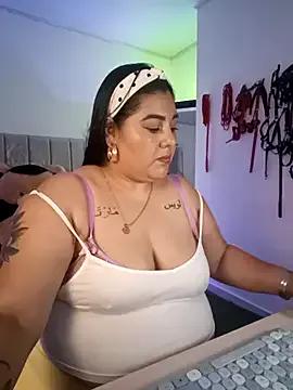 AndreaKinky — SHOW A NIPPLE