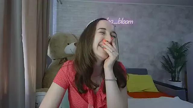 Anika_bloom on StripChat