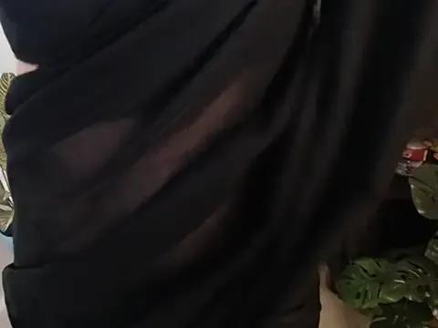 anika_bold on StripChat