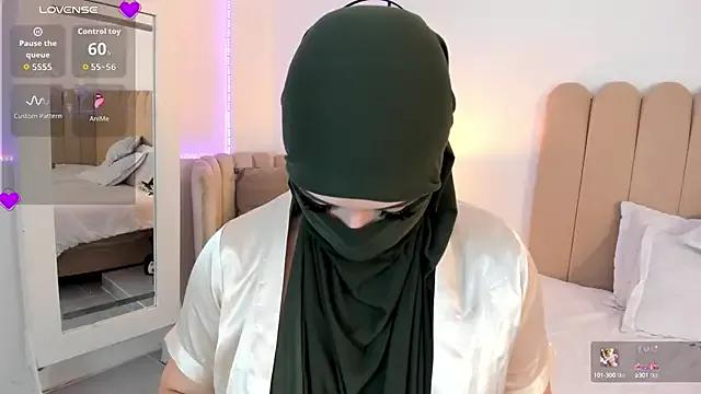 anna-henao on StripChat