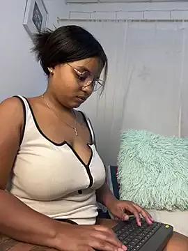 AnnePrince- on StripChat 