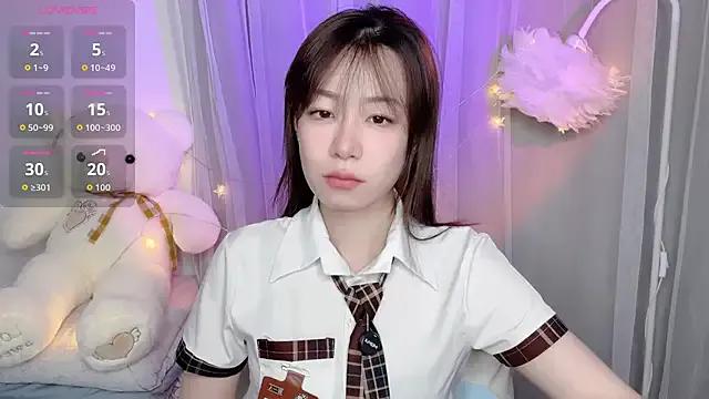 April_2025 on StripChat