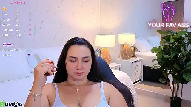 ava_blue on StripChat