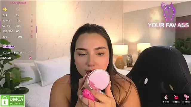 ava_blue on StripChat