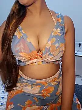 Awesomelusty on StripChat