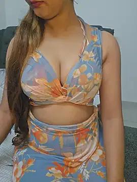 Awesomelusty on StripChat