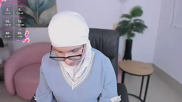 Ayha_khalaf on StripChat 