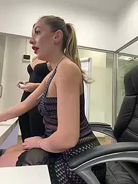 BabesGoWild on StripChat