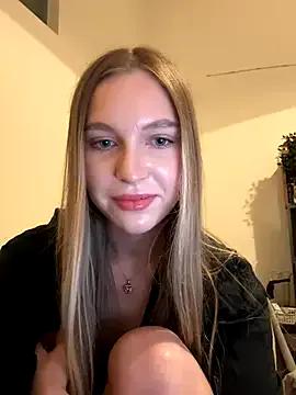 bbysonia on StripChat