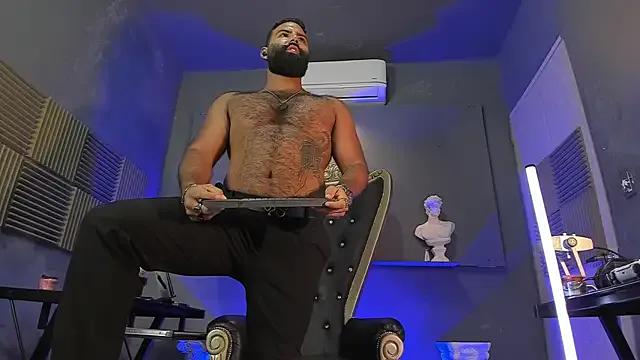 BeardAndrew on StripChat