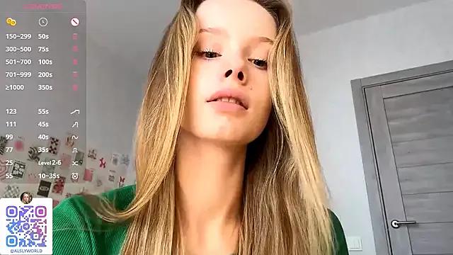 BeckyDwinell on StripChat