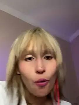 bigbabykiki on StripChat