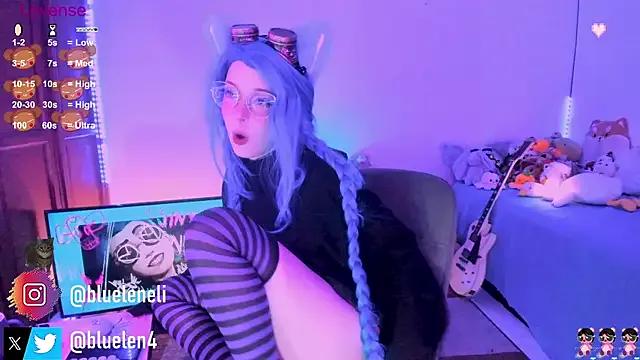 bluelen on StripChat