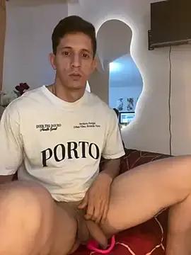 Bodyxx23 on StripChat