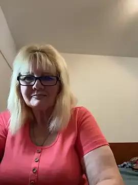 BoloshkaBlonda on StripChat