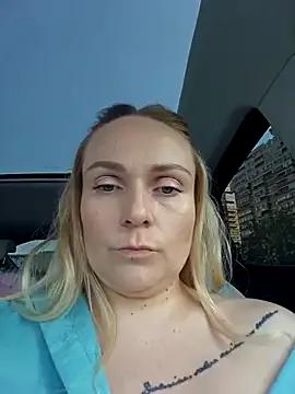 Bondgirl_013 on StripChat