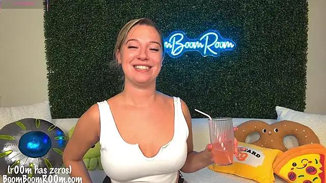 boomboomr00m on StripChat 