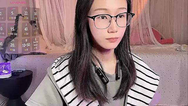 BoxedGyre- on StripChat