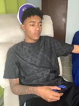 Boy_cock18 on StripChat