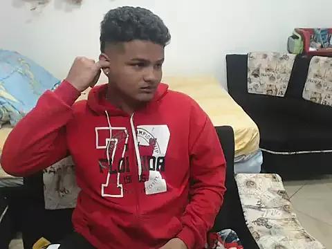 Boycuriousxxx on StripChat