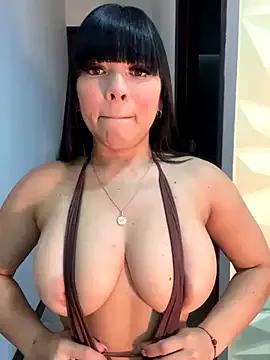 BrendaCrean on StripChat