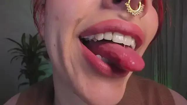 bri_von_dhara__ on StripChat