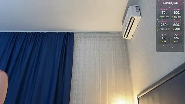 Brilliant-Kiss on StripChat