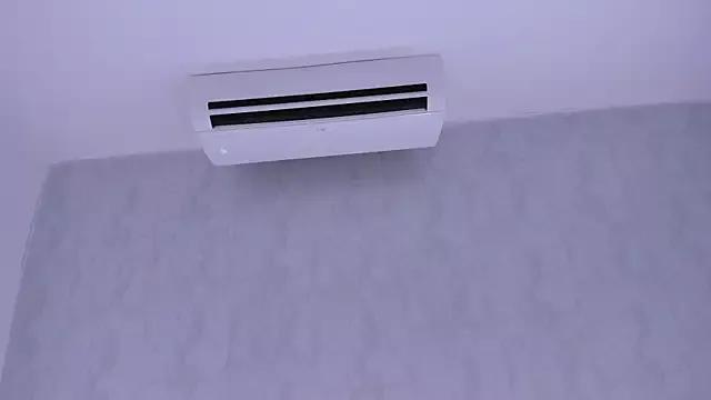 Brittany_cute18 on StripChat