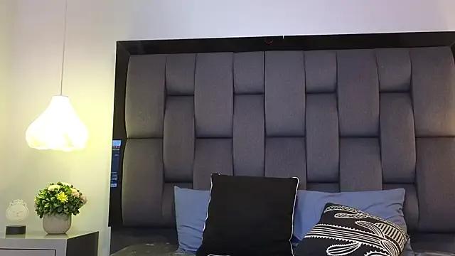 Calipso_Parisi on StripChat