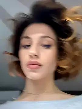 Camilla_Railian on StripChat