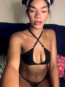 Cammgirlmii on StripChat