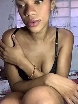 Cammgirlmii on StripChat