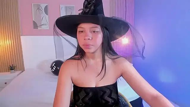 candy_lux30 on StripChat