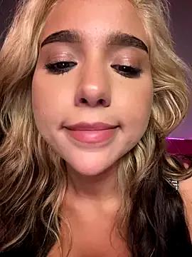 CardiSweetBaby on StripChat